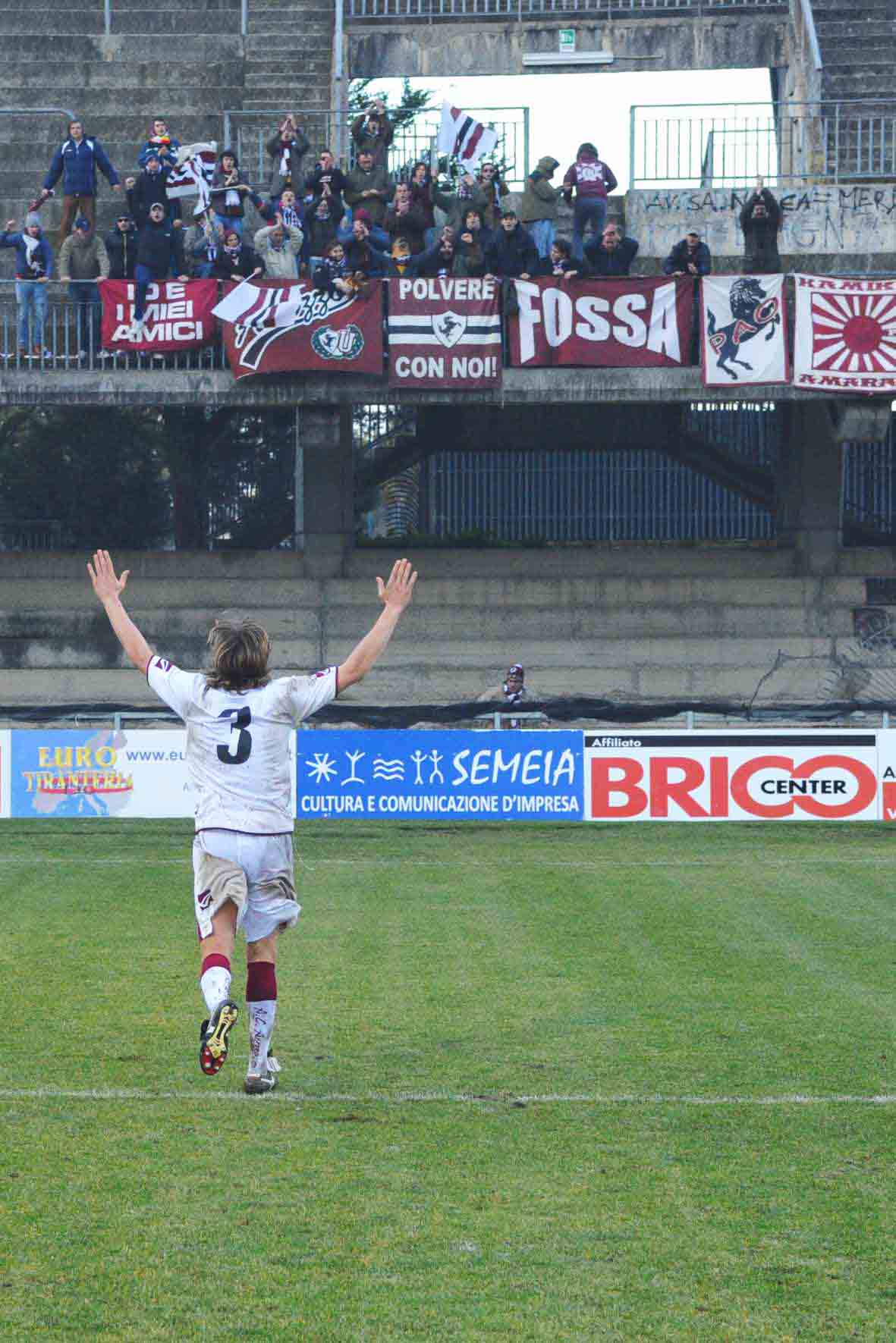 gennaio 2010, il saluto ai tifosi amaranto a Benevento